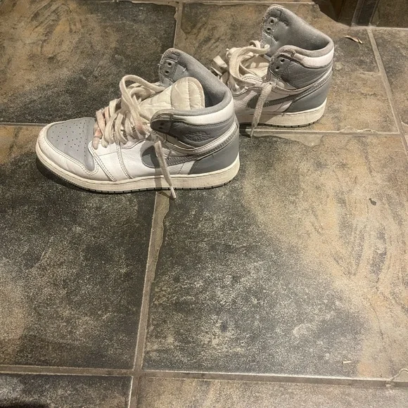 Nikes - Picture 1 of 4